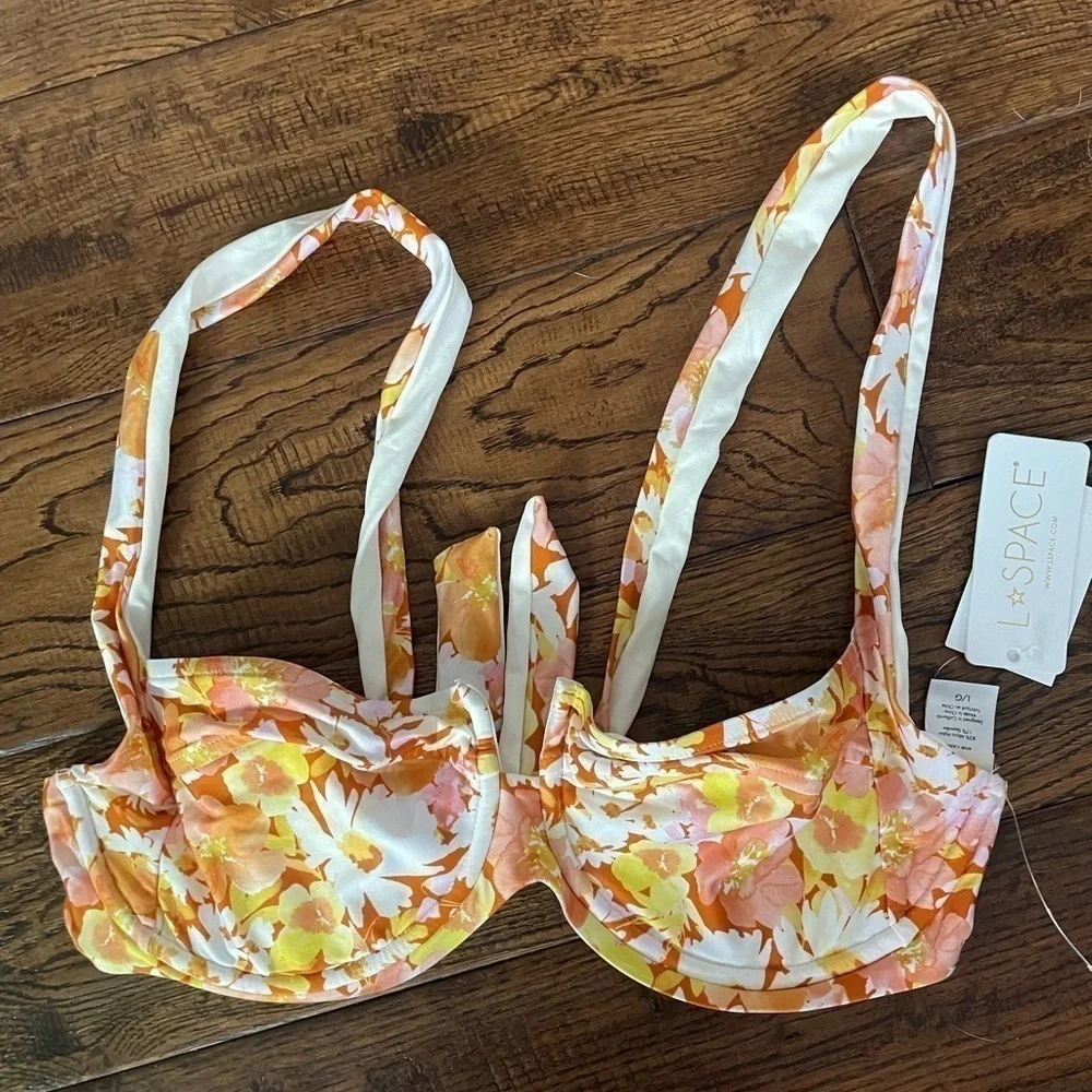 NWT PQ  Reversible Drew Knot Floral Bikini Top Size D